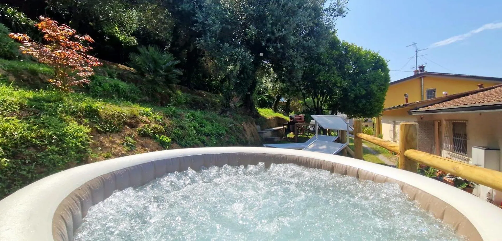 Giardino D'Amore By Belcanto Villas Mommio Hébergement de vacances